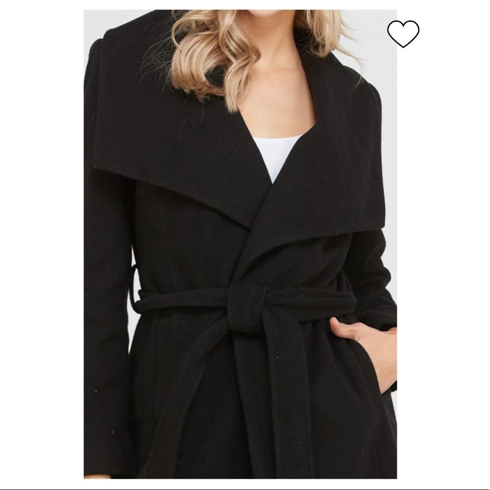 Soft wide collar long sleeve tie waist with pockets